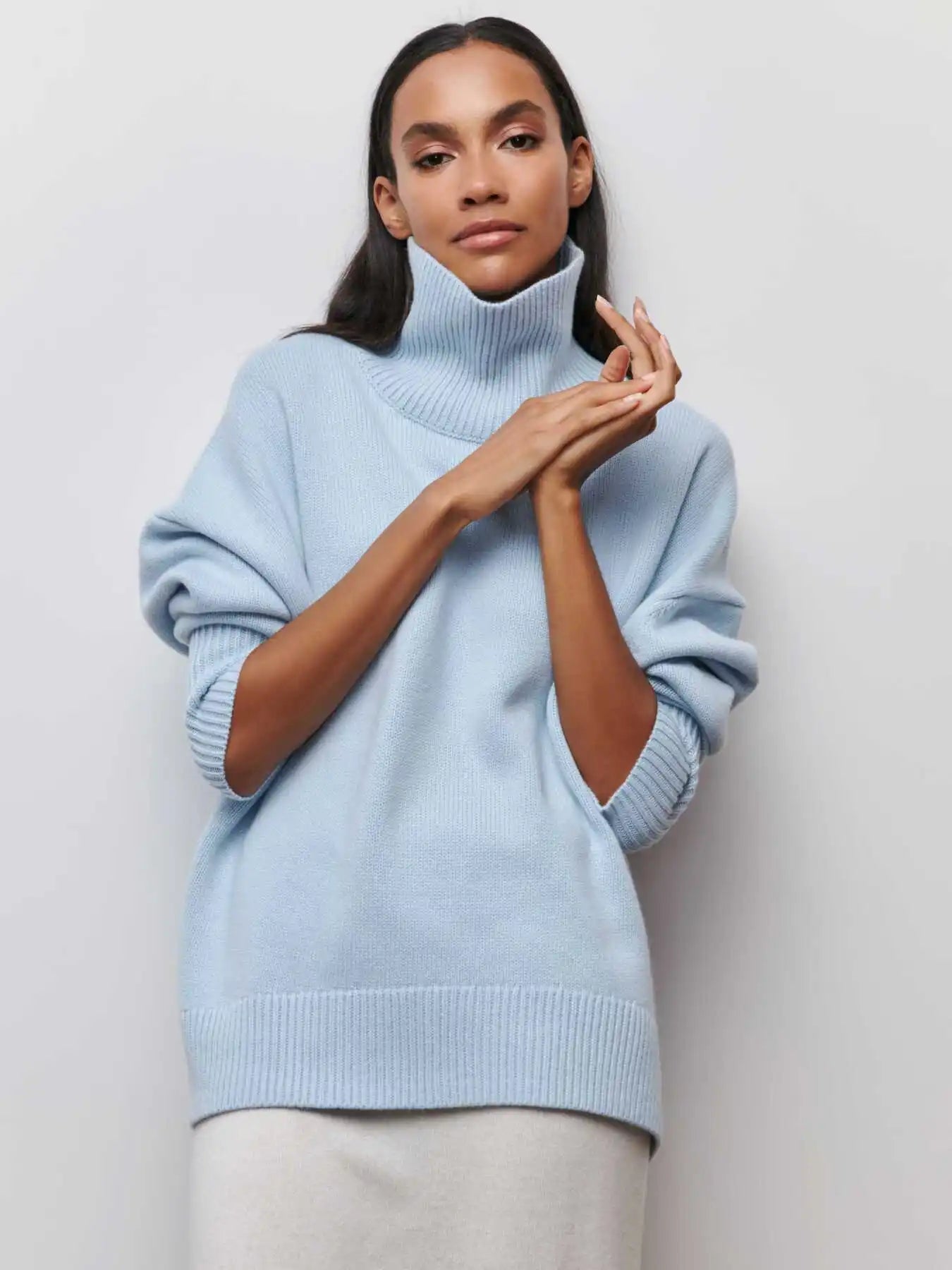 BELLA | TURTLENECK SWEATER